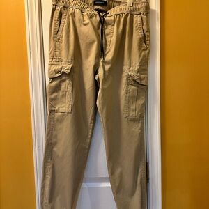 Aeropostale Tan Cargo Pants Classic Style